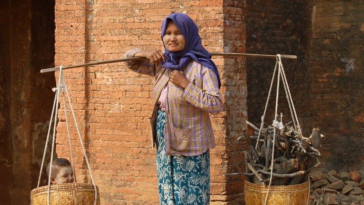 mynamar, birmanie, burma, bagan, burmese woman, birmane