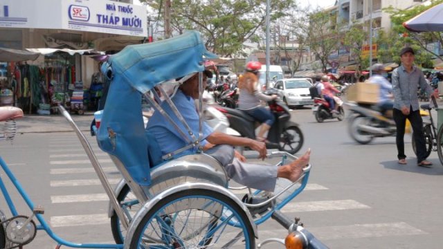 Hô Chi Minh, saigon, cyclo-pousse, trafic, vietnam