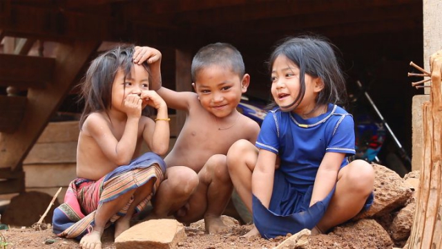 Bolovens, Laos, enfants, laotiens, village