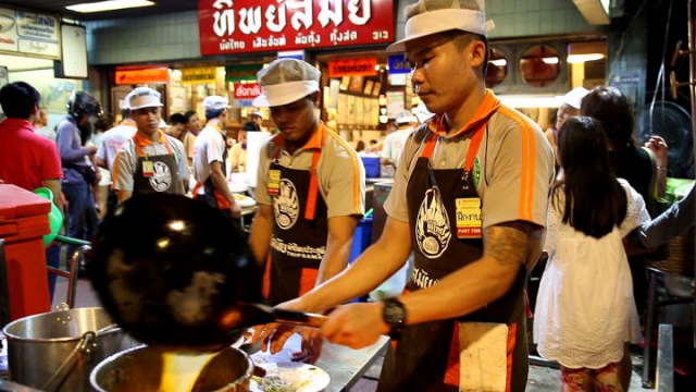 Thip Samai, Bangkok, cuisine de rue, pad thai