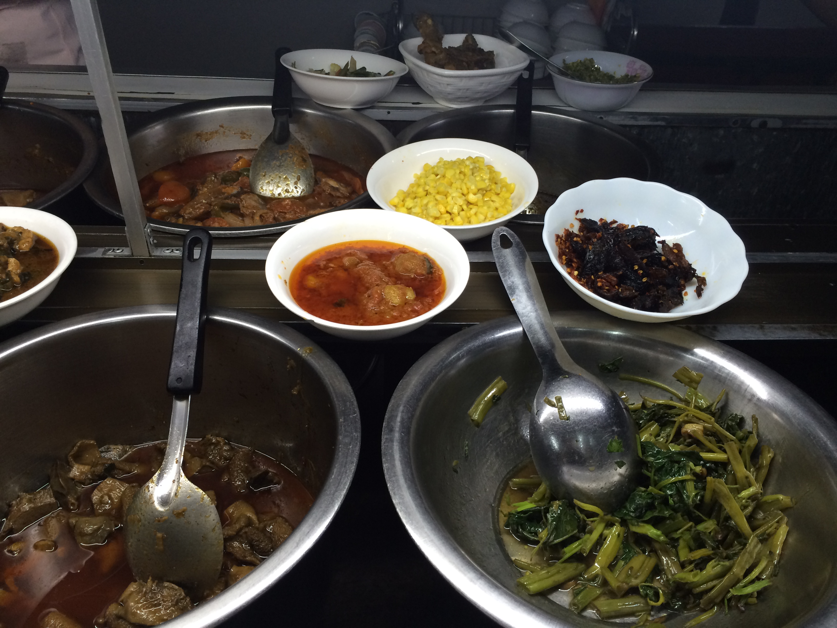 buffet birman, birmanie, myanmar