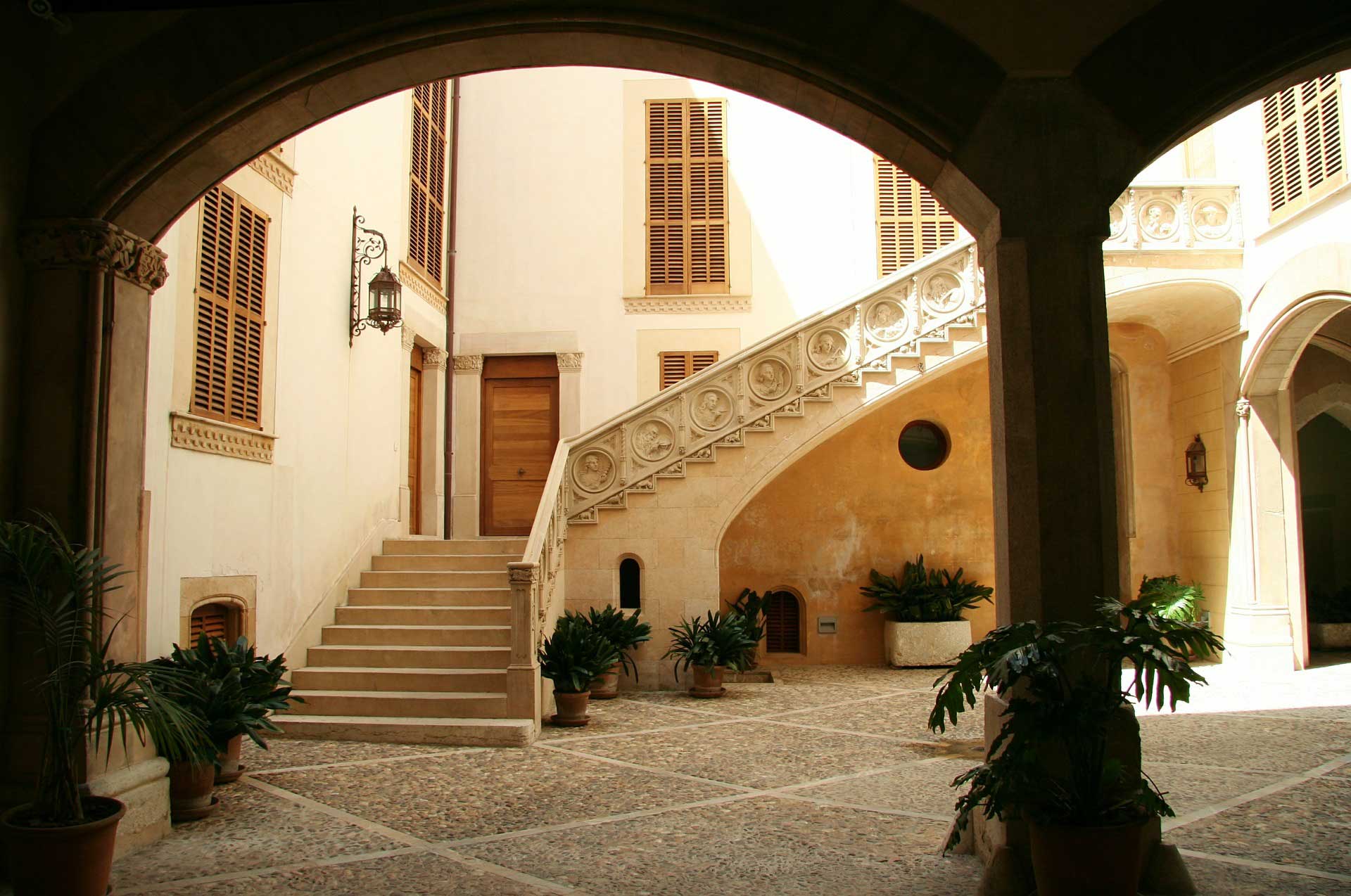 Spanish Courtyard - Lytchee