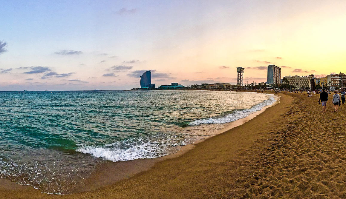 Barcelona Beach - Lytchee